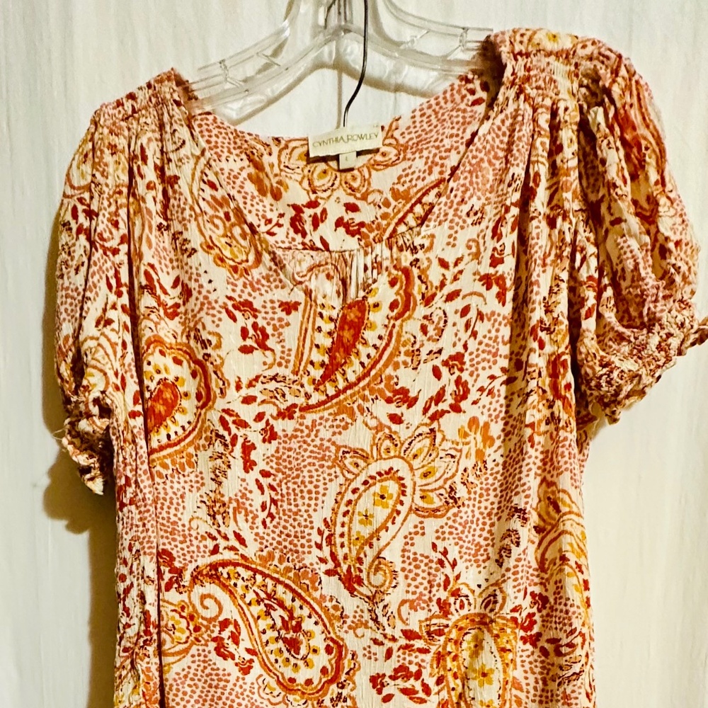 Mixed sizes Cynthia Rowley paisley print crop top & skirt